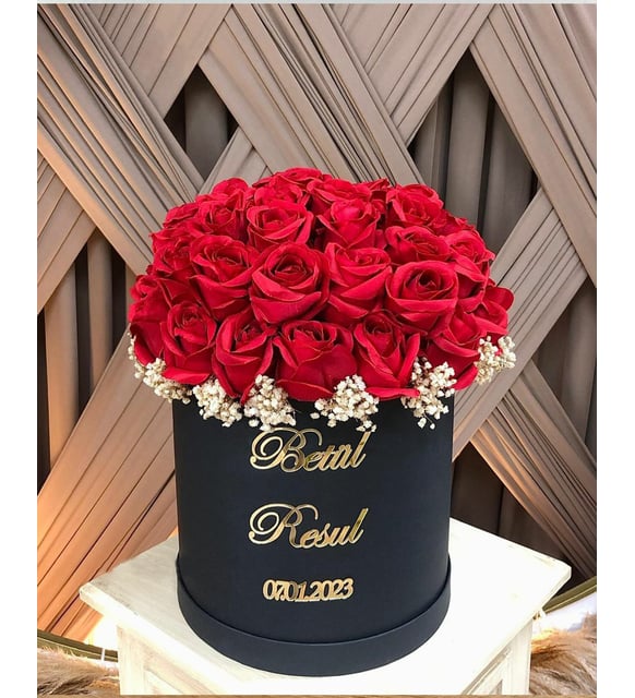 Malatya Çiçekçi - siyah kutuda güller